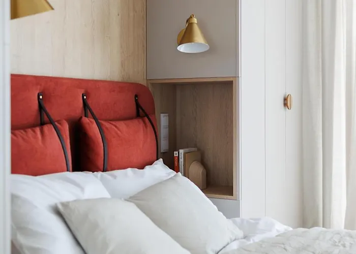 Kepa Mieszczanska Deluxe By Bookinghost *